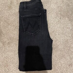 MOTHER the hustler ankle fray jeans in black